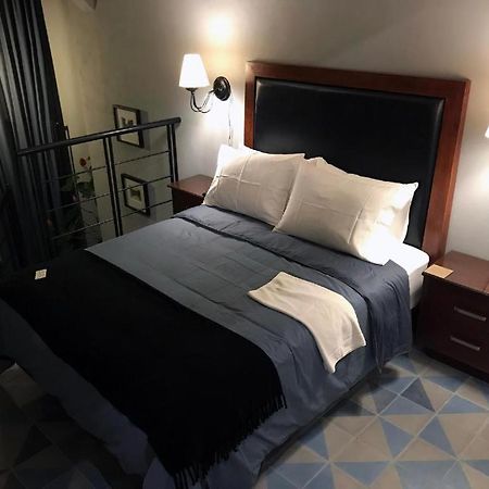 La Perla Hotel Boutique B&B Γκουανταλαχάρα Εξωτερικό φωτογραφία