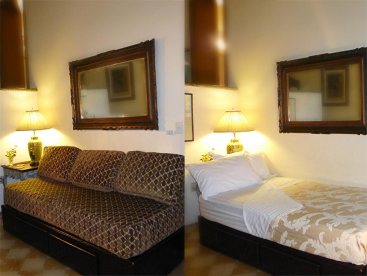 La Perla Hotel Boutique B&B Γκουανταλαχάρα Δωμάτιο φωτογραφία