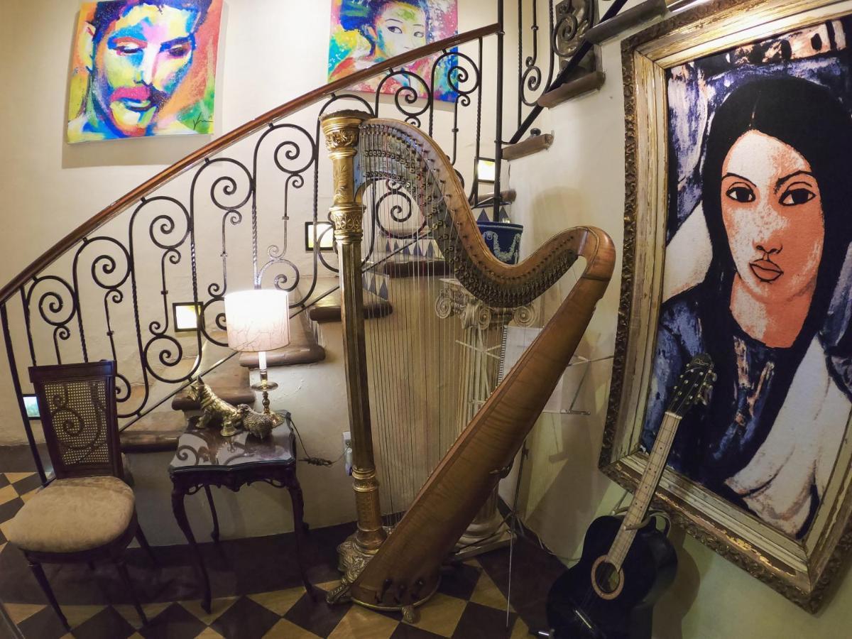 La Perla Hotel Boutique B&B Γκουανταλαχάρα Εξωτερικό φωτογραφία
