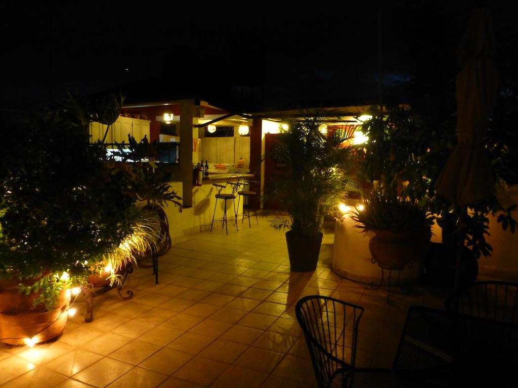 La Perla Hotel Boutique B&B Γκουανταλαχάρα Εξωτερικό φωτογραφία