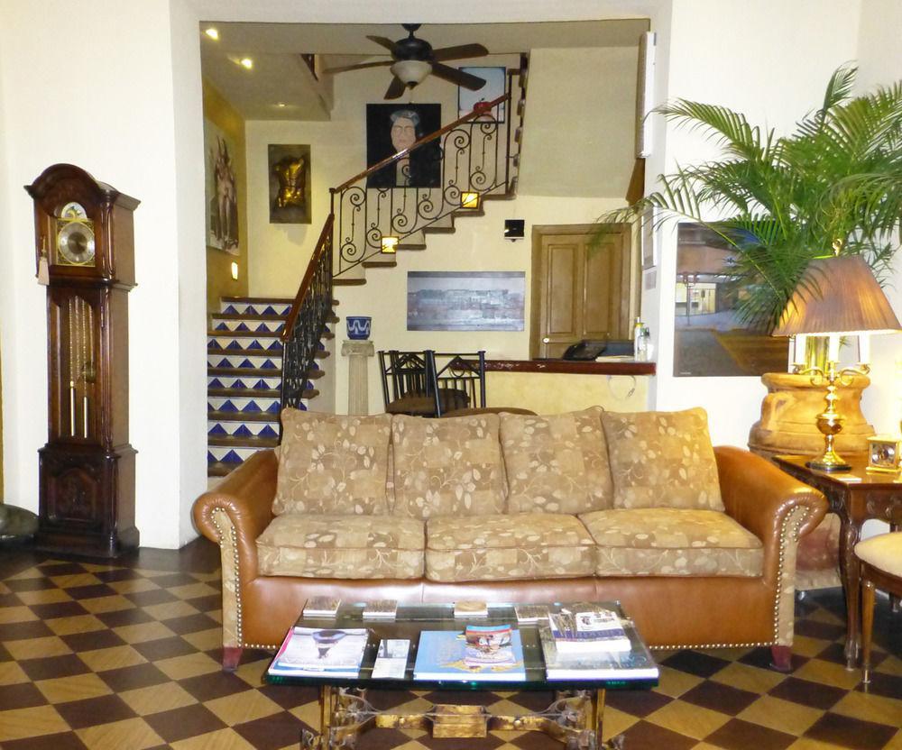 La Perla Hotel Boutique B&B Γκουανταλαχάρα Εξωτερικό φωτογραφία