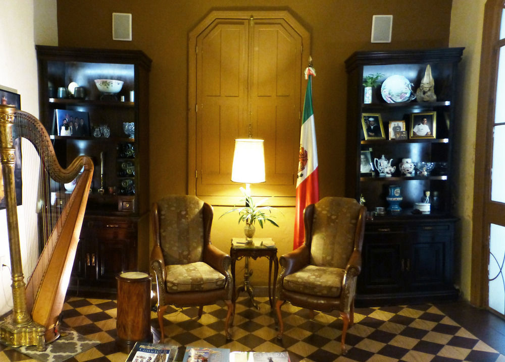 La Perla Hotel Boutique B&B Γκουανταλαχάρα Εξωτερικό φωτογραφία